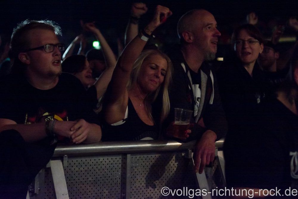 f12655360-1024x683 28 Onkelz Cover-Fotos