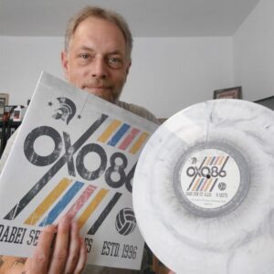 SB-Vinylperlen-Bild-von-Jim-Schatzmann-2.docx-300x300 OXO86 – DABEI SEIN IST ALLES – Vinylperle von SCHALLBRECHER RECORDS und VRR