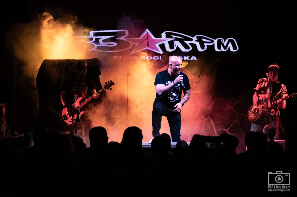 02_33rpm_Nicht-irgendwo-auf-der-welt_Bamberg_14.03.2025_Jule-Knorr-1-1024x682 Fortsetzung der „Nicht irgendwo auf der Welt“-Tour von Eizbrand in Bamberg