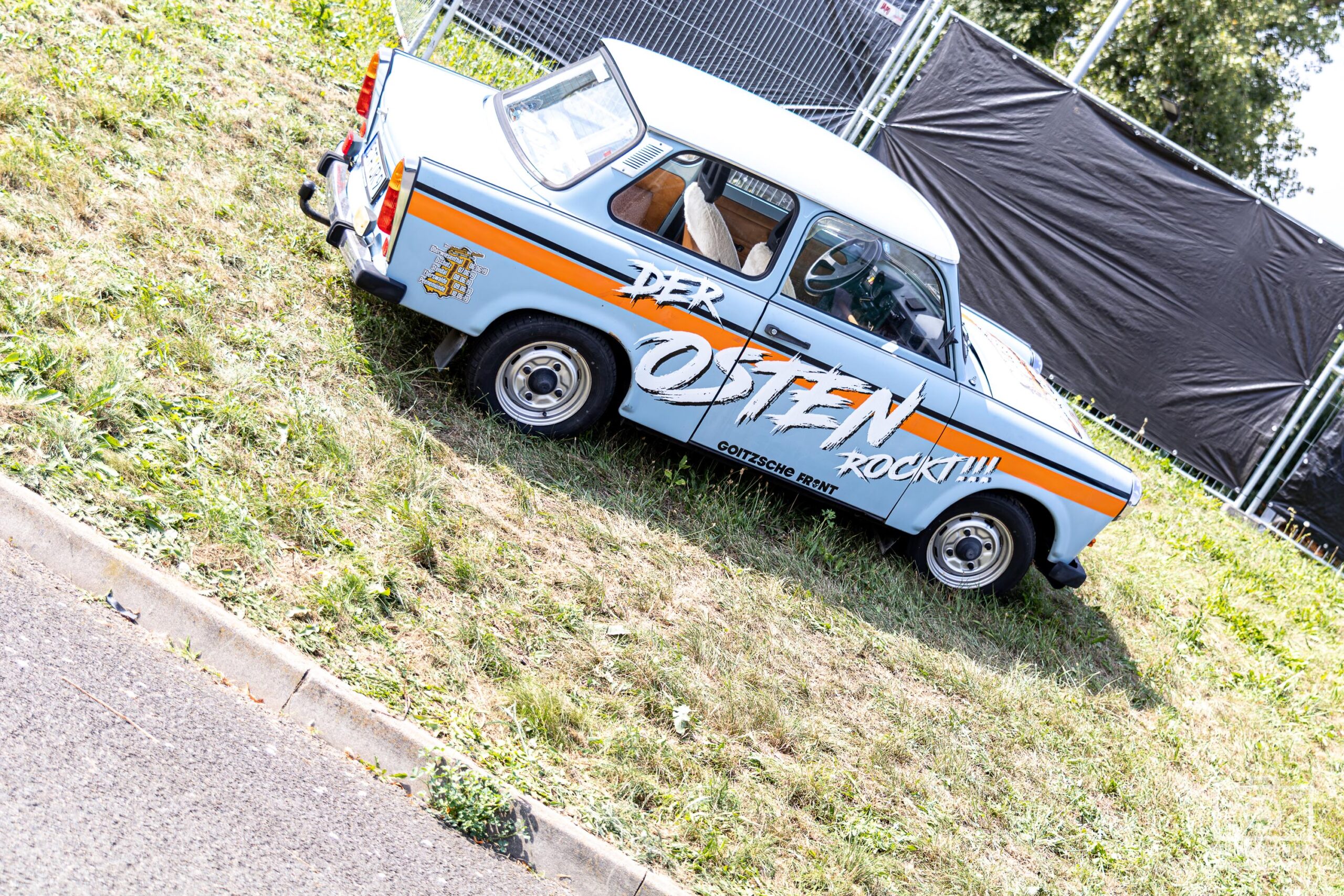 06_Foxdie_Goitzsche-Festival_Stadthafen-Bitterfeld_Tag-2_16.08.2025_Melissa-Mueller-3-scaled Feuer und Wasser – das Goitzsche Festival 2025