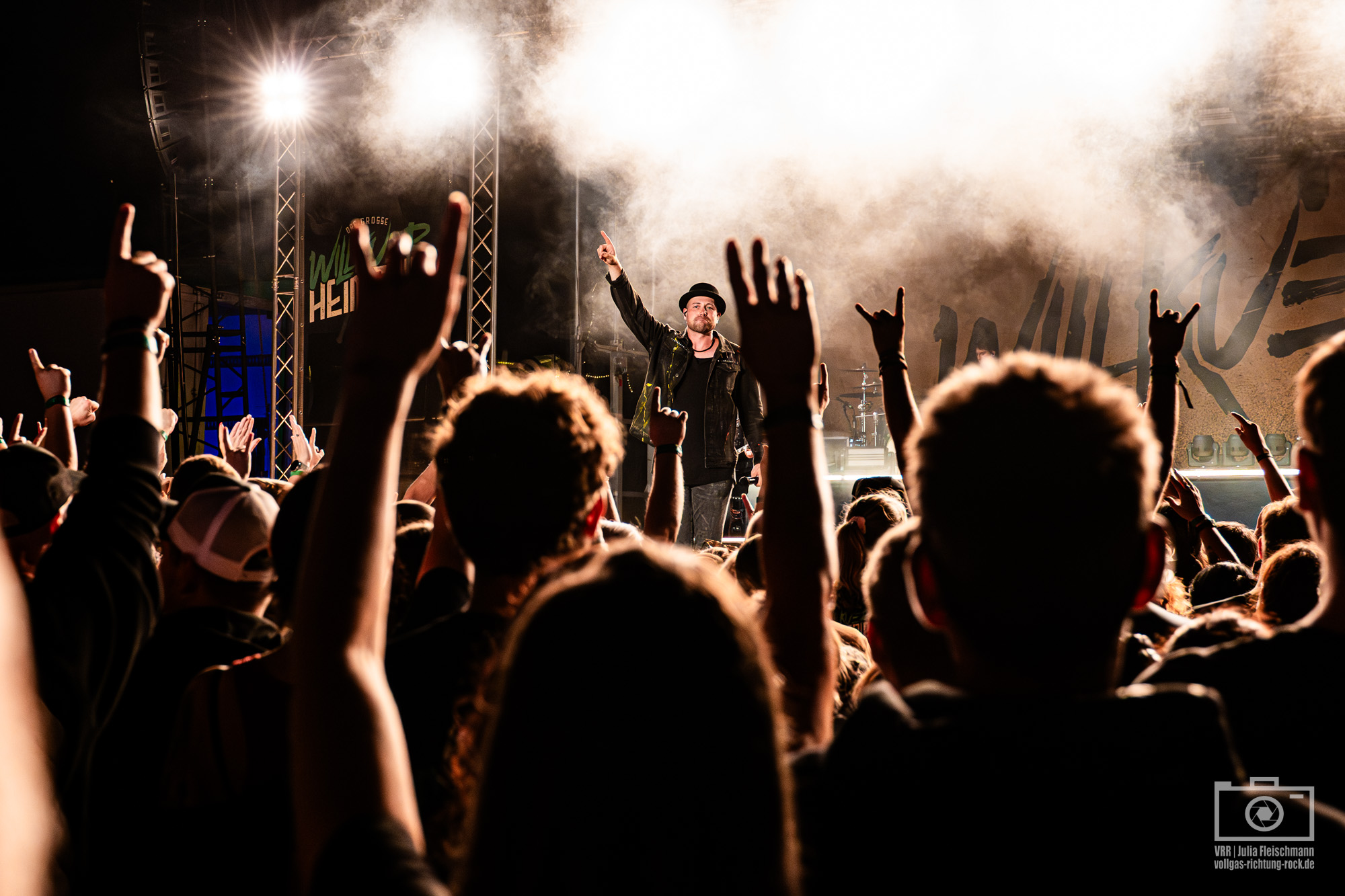 11_WILLKUER_WILLKUER-Heimspiel_Flugplatz_Huelben_16.08.2025_Jule-Fleischmann-20 WILLKUER lässt Kinderherzen leuchten