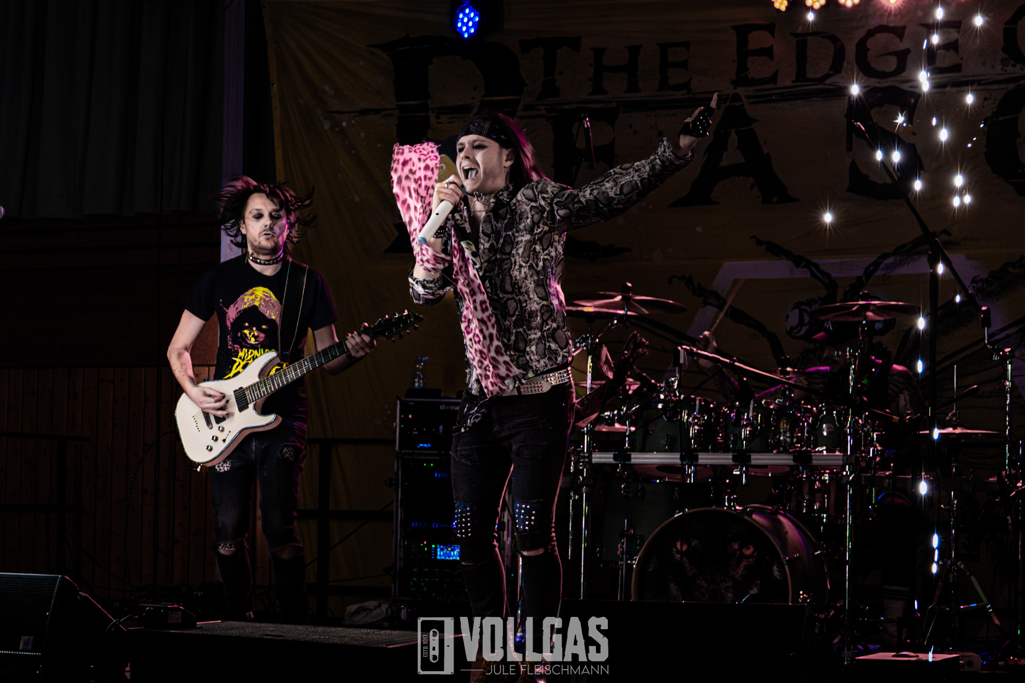 04_The-Edge-of-Reason_Wolfnacht-im-Frankenland_Nordhalben_21.11.2025_Jule-Fleischmann-6 Der Frankenwald zelebriert seine erste Wolfsnacht