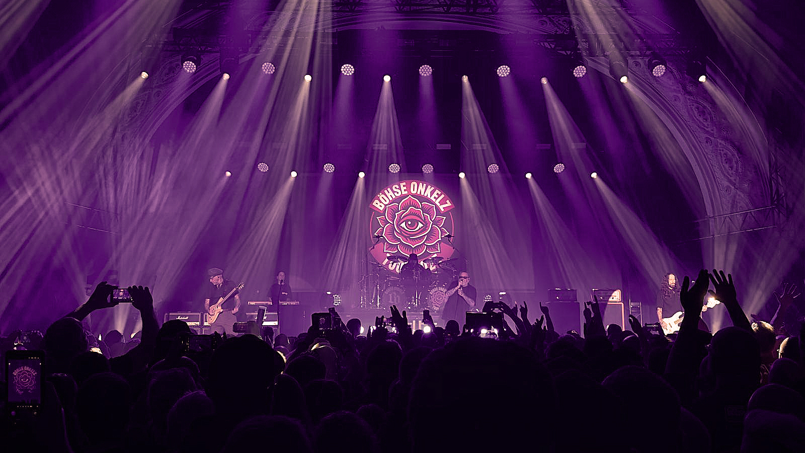 Boehse-Onkelz-Warmup-Show_Eni-Engel Die Böhsen Onkelz eröffnen Leipzig mit ungeahnter Wucht