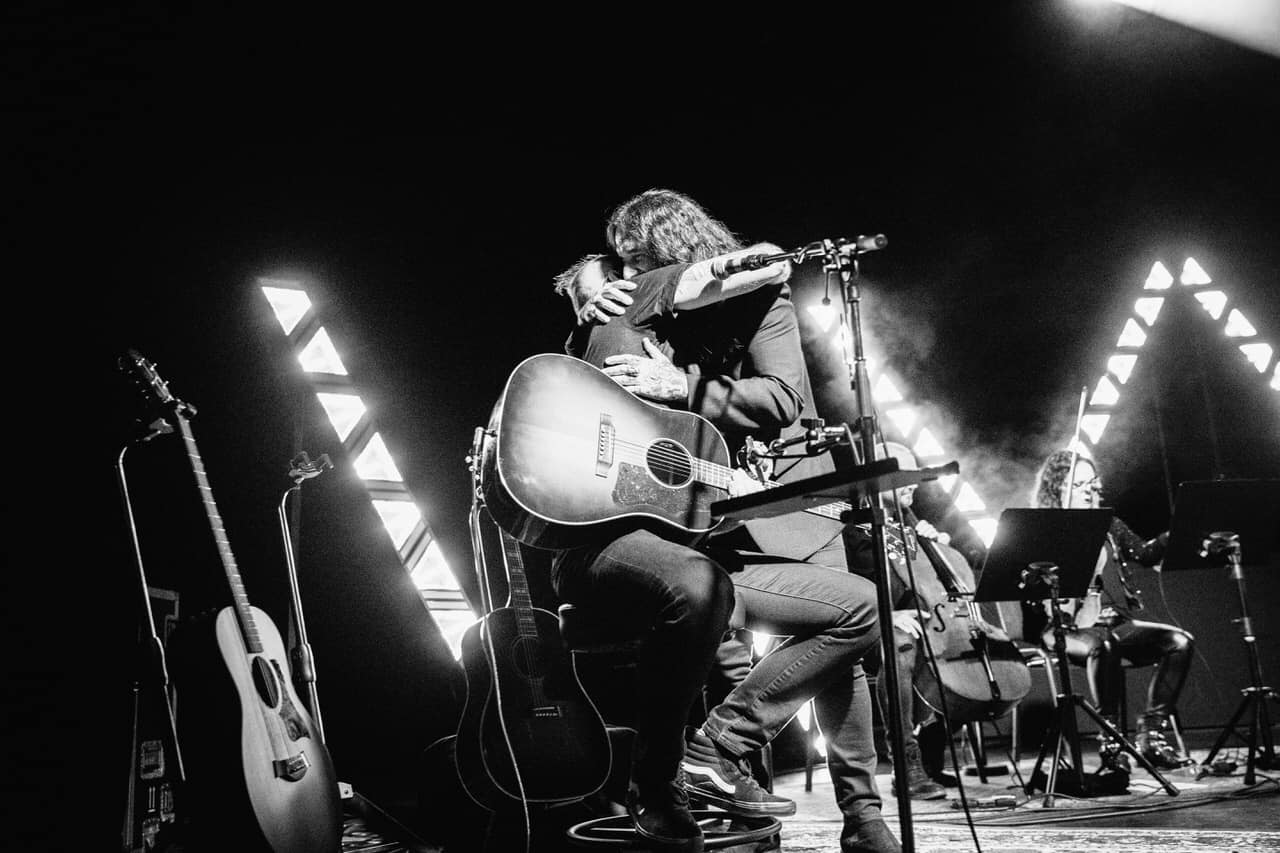 Der-W-Akustik-Review_Tobias-Stark Der W auf neuen Wegen – ein epischer Auftakt – VÖ 28.11.2025