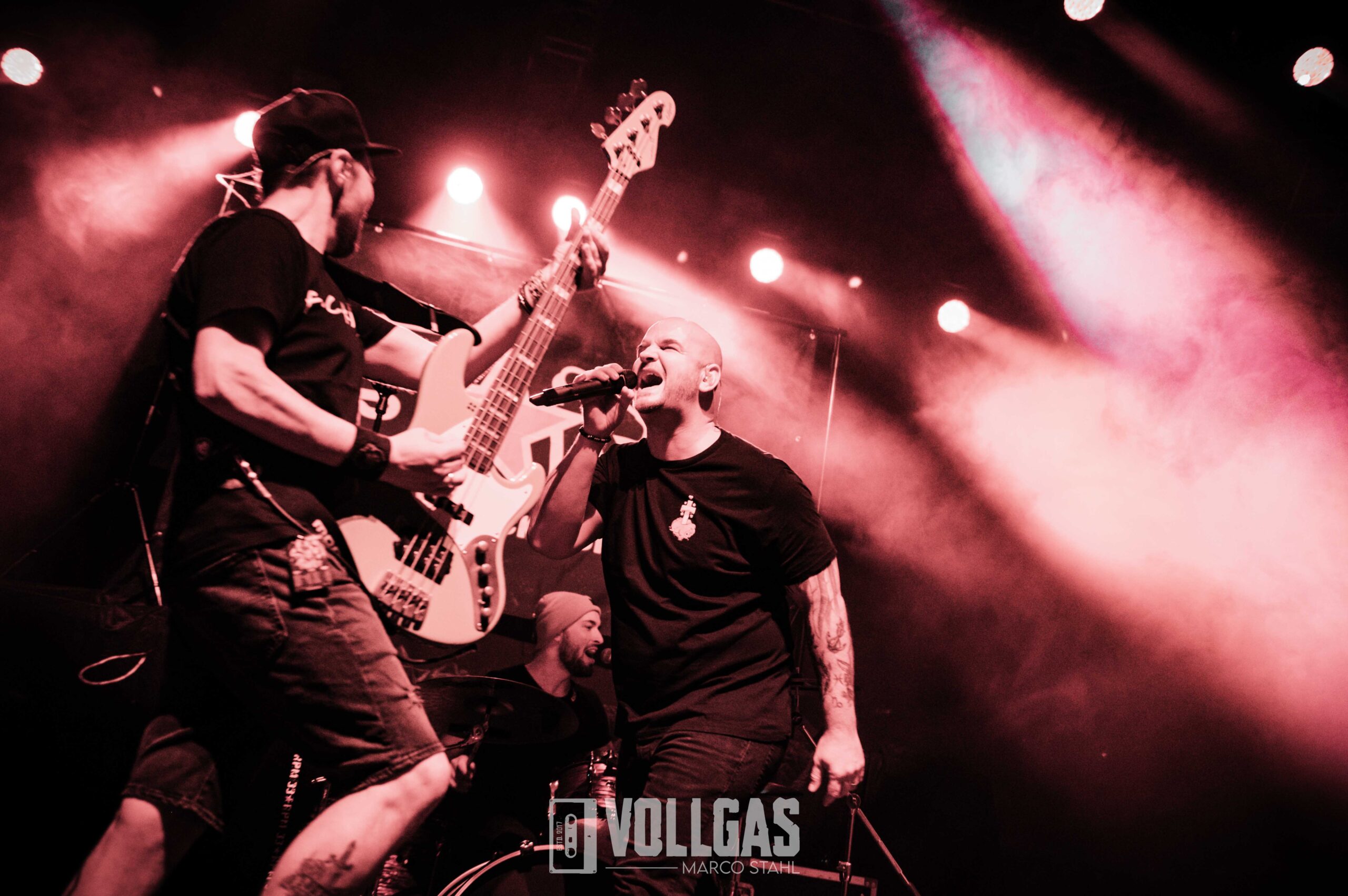 Unantastbar_21.11.25_Alsfeld-Hessenhalle_Marco-Stahl-01-scaled Unantastbar in Alsfeld – Punkrock, Party und Energie