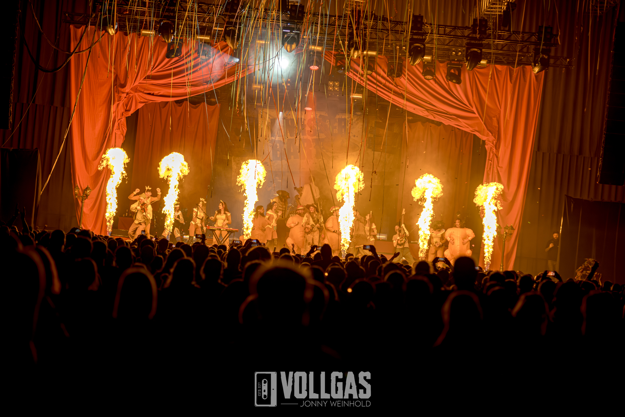 03_Knasterbart_Branntweihnachten-2025_Grugahalle-Essen_20.12.2025_Jonny-27 Branntweihnachten in Essen – Knasterbart rissen die Grugahalle ab