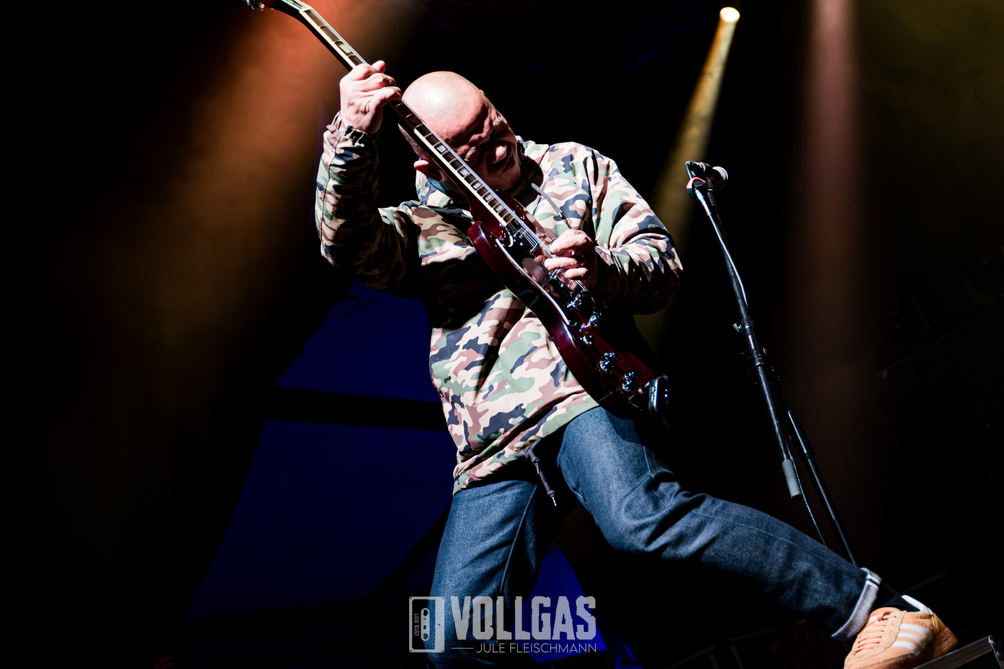 11_A.C.A.B._KrawallBrueder-Jahresabschluss_Lichtenfels_06.12.25_Jule-Fleischmann-7 KrawallBrüder feiern kolossalen Jahresabschluss in Lichtenfels