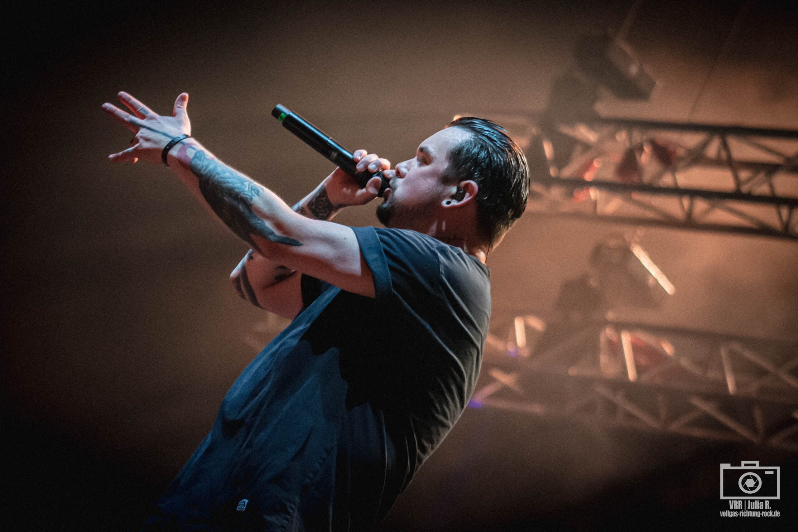 10_Callejon_Impericon-Festival_Leipzig_30.03.24_Julia-Rathgeber-11-von-17-scaled Rap, Rock und Zaubershow Tour 2026 – The Butcher Sisters geben wieder Vollgas