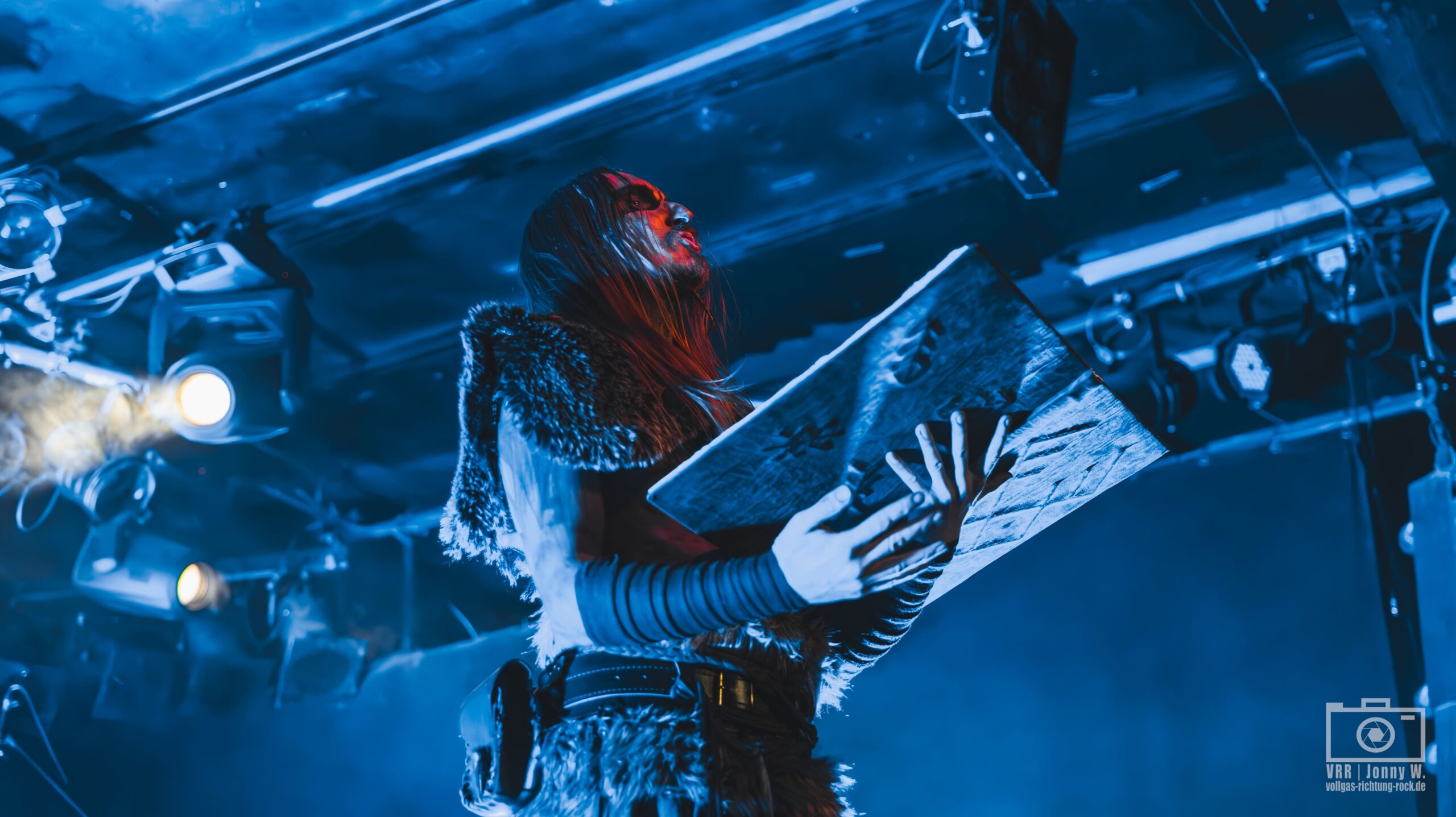 01_Sagenbringer-Todschick-Tour-Nuernberg-der-Hirsch-06.03.25-Jonny-01-scaled-1 Zwischen Mythen und Realität: Sagenbringer schlägt das nächste Kapitel auf