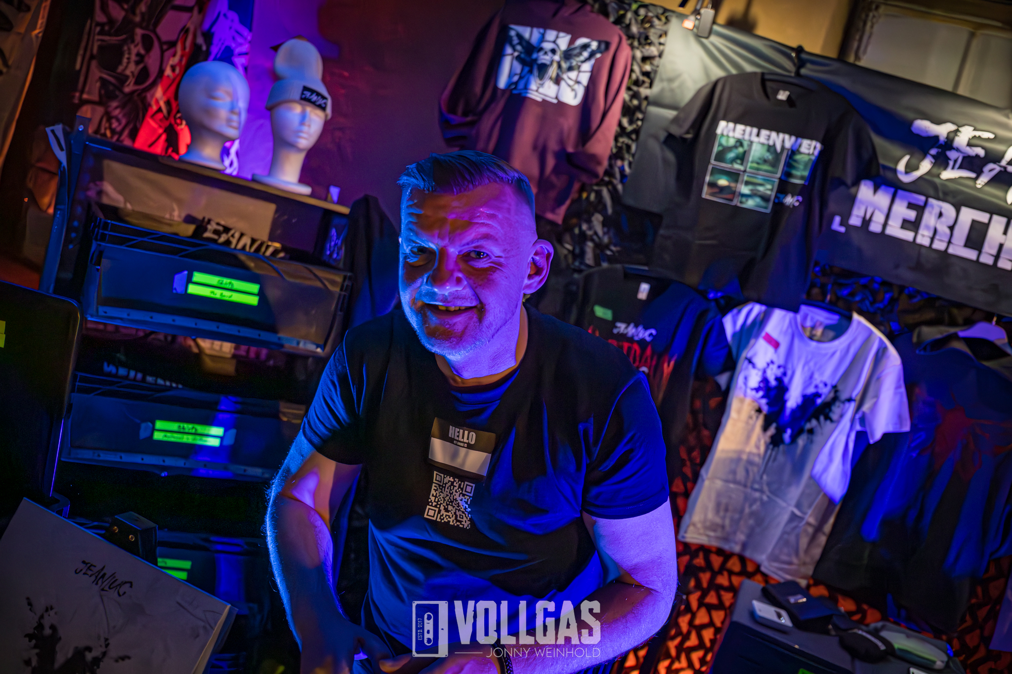 01_HERBST-VISIONEN-Releasparty-2026-28.03.26-Koeln_Jonny-9 VISIONEN wird Realität: JEANLUC zerlegt den Eltzhof in Köln