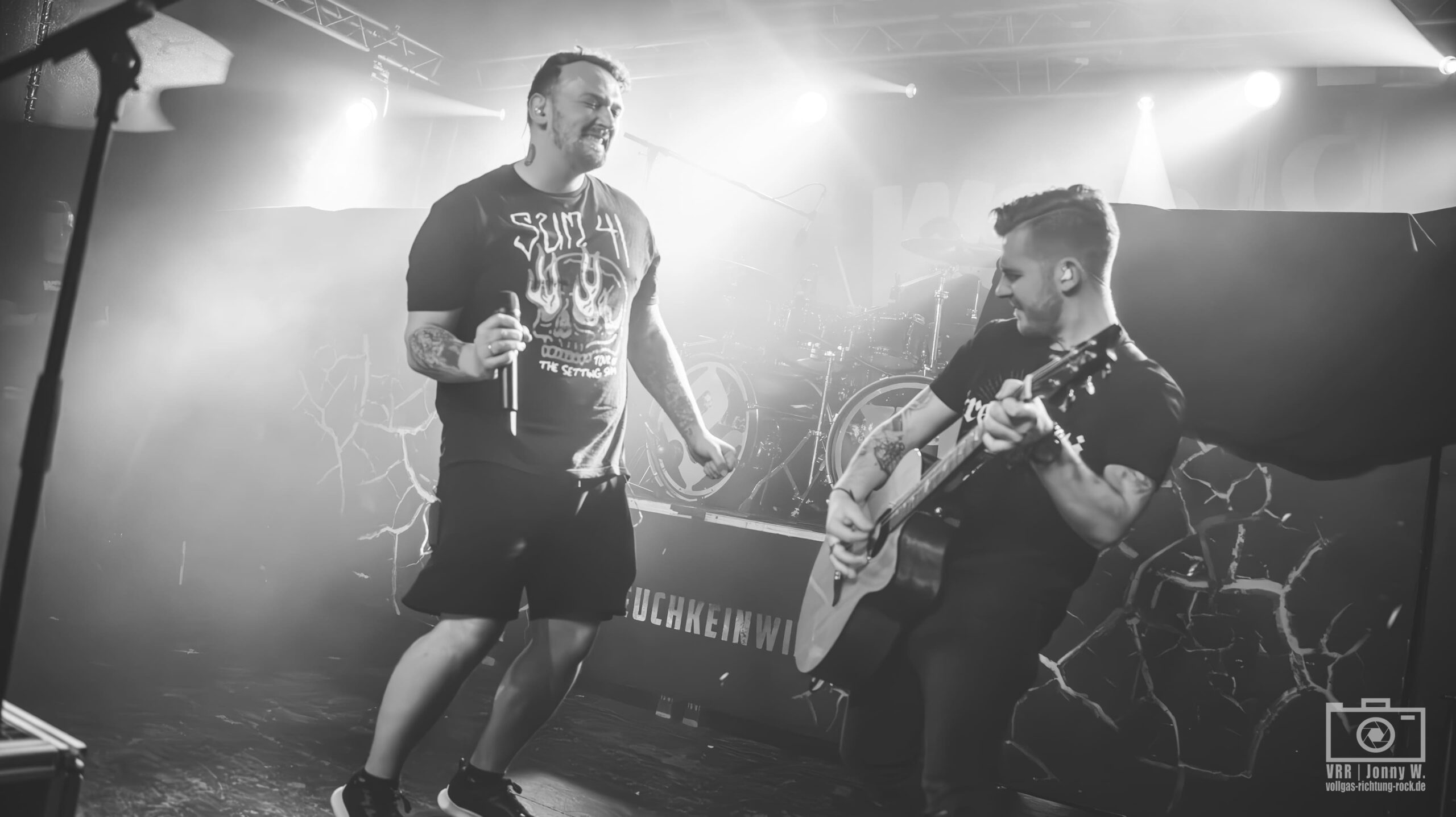 01_WBR-Nicht-irgendwo-auf-der-Welt-Tour-Leipzig-Hellraiser-08.03.25-Jonny-11-scaled-1 Bandvorstellung: WBR – Pop-Punk aus dem Sauerland