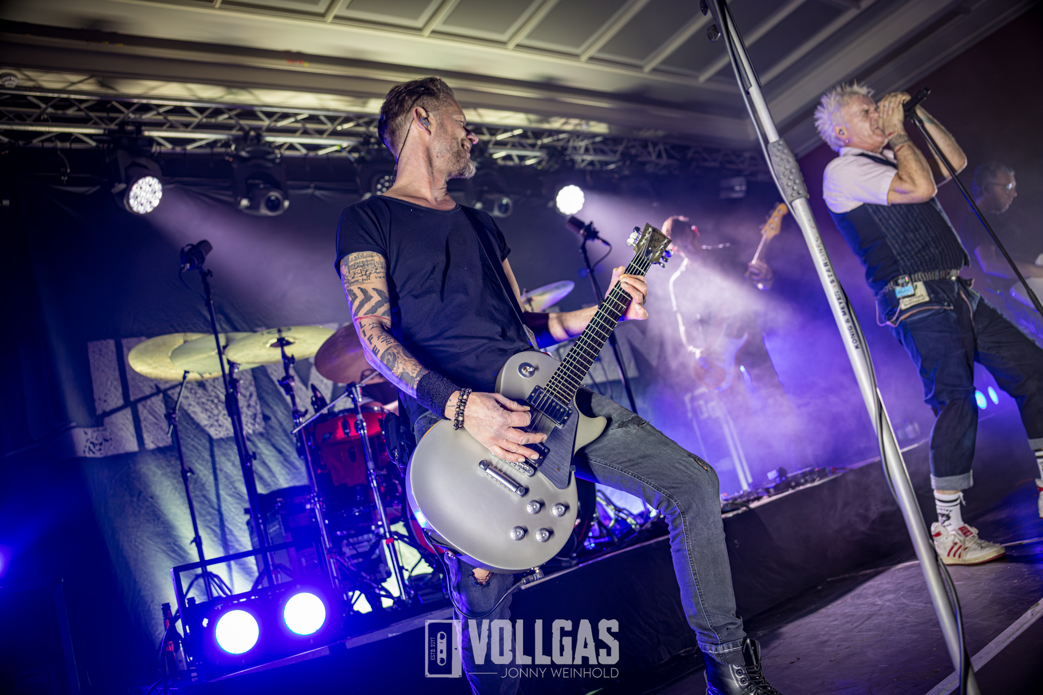 02_Universum25-Die-Maschinen-wollen-Leben-Tour-2026-27.02.26-Erfurt_Jonny-6 UNIVERSUM25 feierte Chartparty im HsD in Erfurt