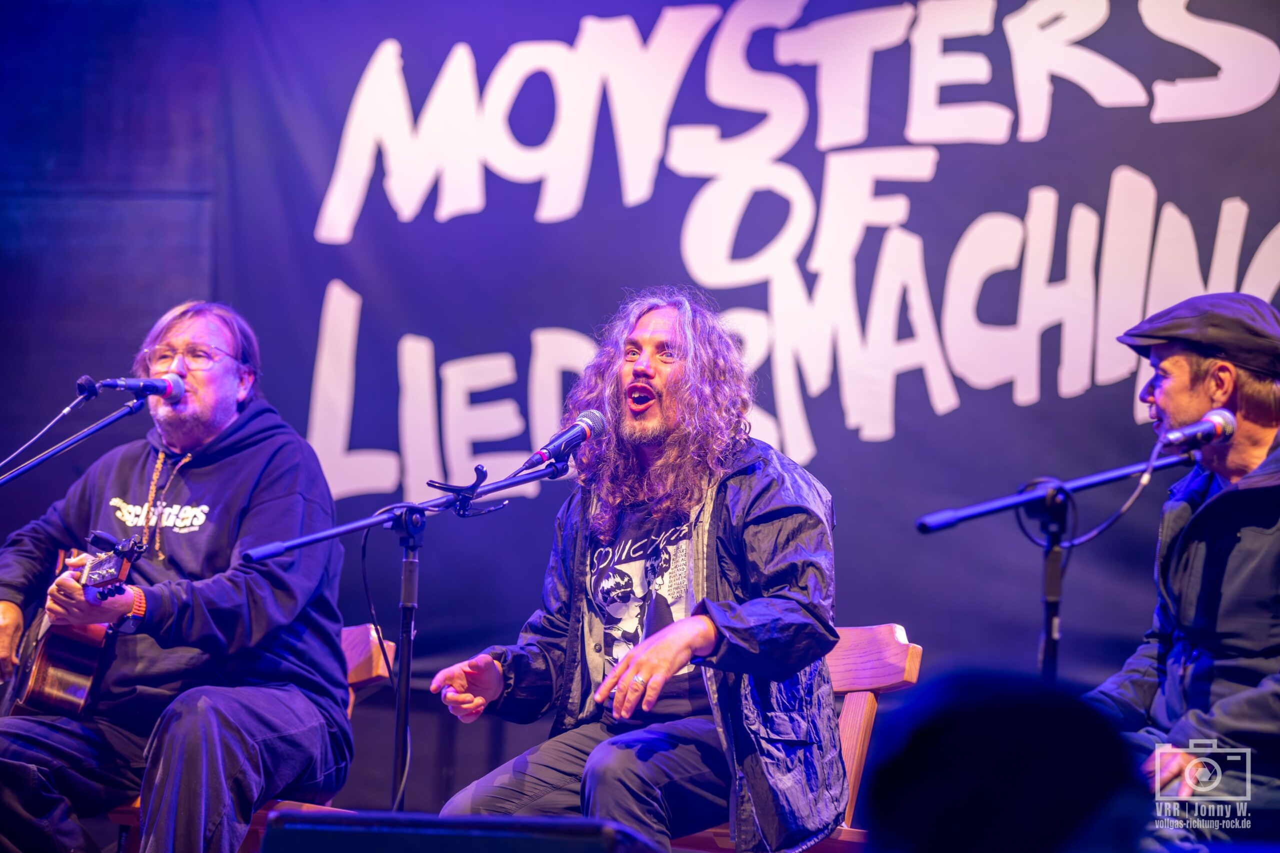04_Monsters-of-Liedermaching_Biberttal-Festival_08.06.25_Jonny-05-scaled-1 Die Aufnahmetour 2026 von Monsters of Liedermaching