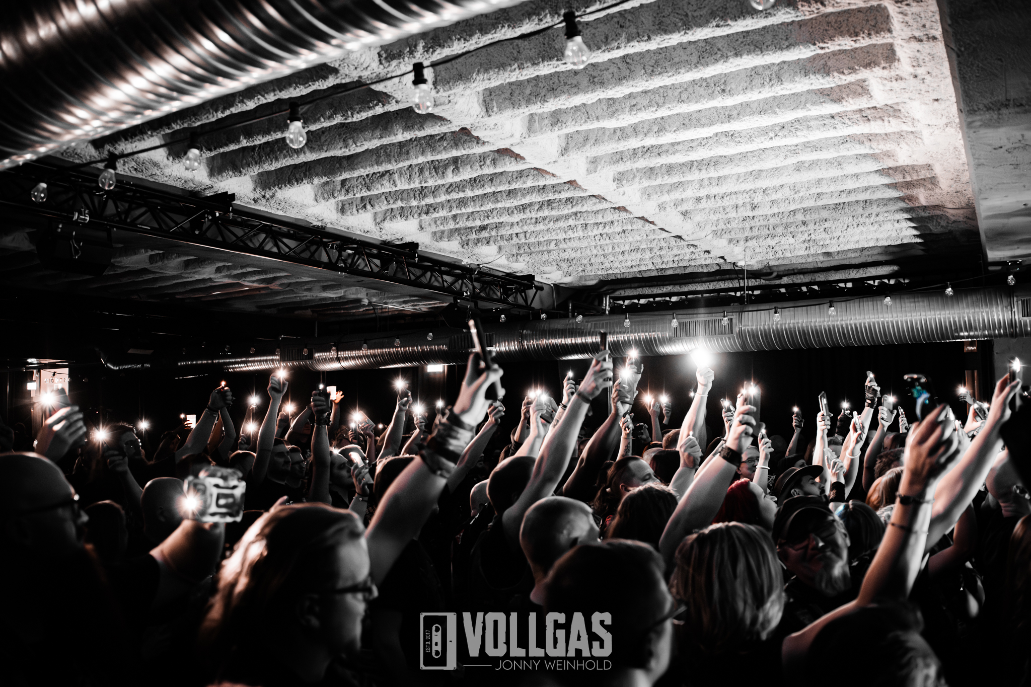 IM-WIEMANN-STUTTGART-02_Deliver-the-Galaxy-Zwischen-den-Welten-Tour-2026-13.03.26-Stuttgart_Jonny-13 Konzertlocations in Süddeutschland – Tempel aus Stahl, Schweiß und Geschichte