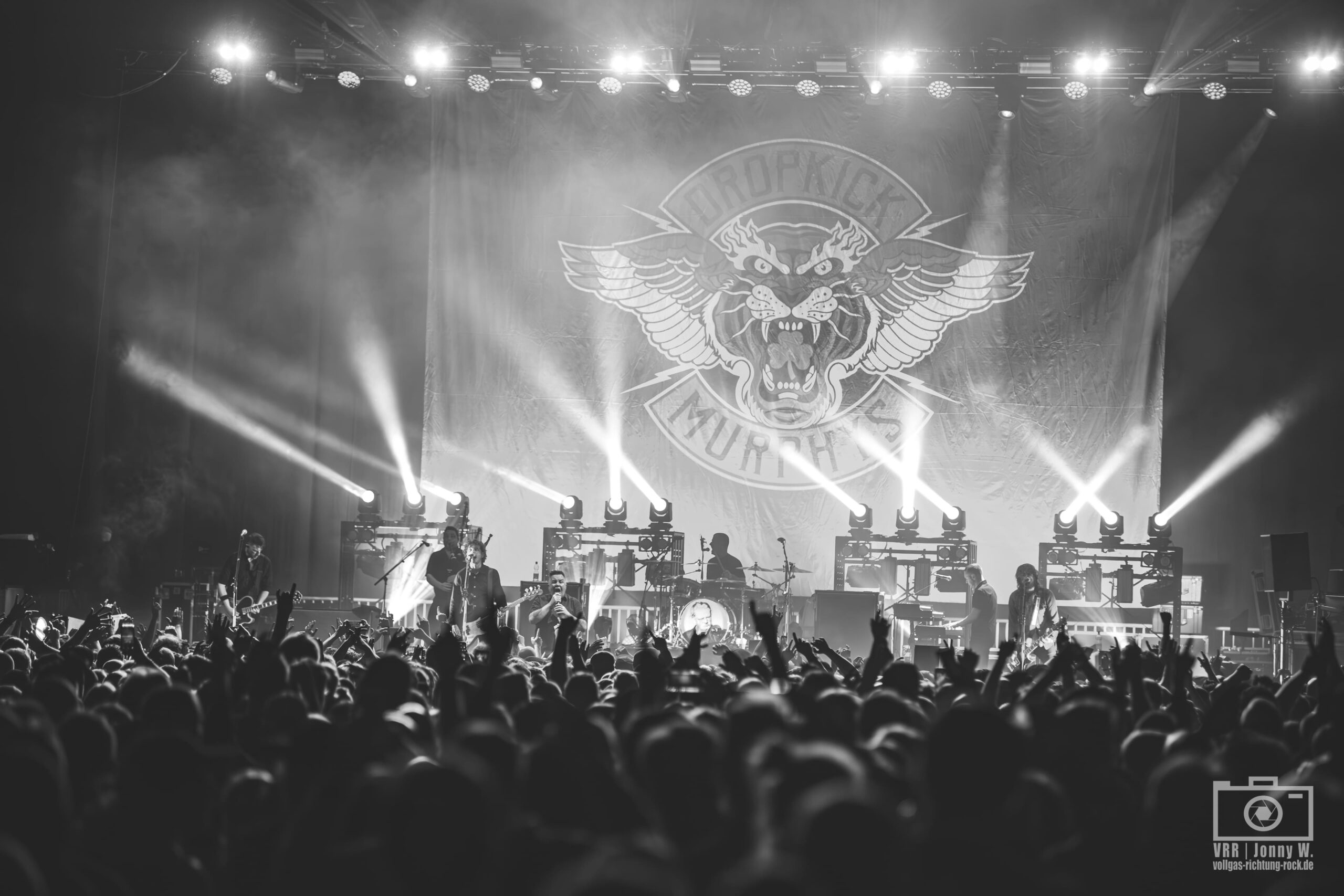 MAIMARKTHALLE-MANNHEIM-02_Dropkick-Murphys_Mannheim_Maimarkthalle_24.01.2025_Jonny-39-scaled-1 Konzertlocations in Süddeutschland – Tempel aus Stahl, Schweiß und Geschichte