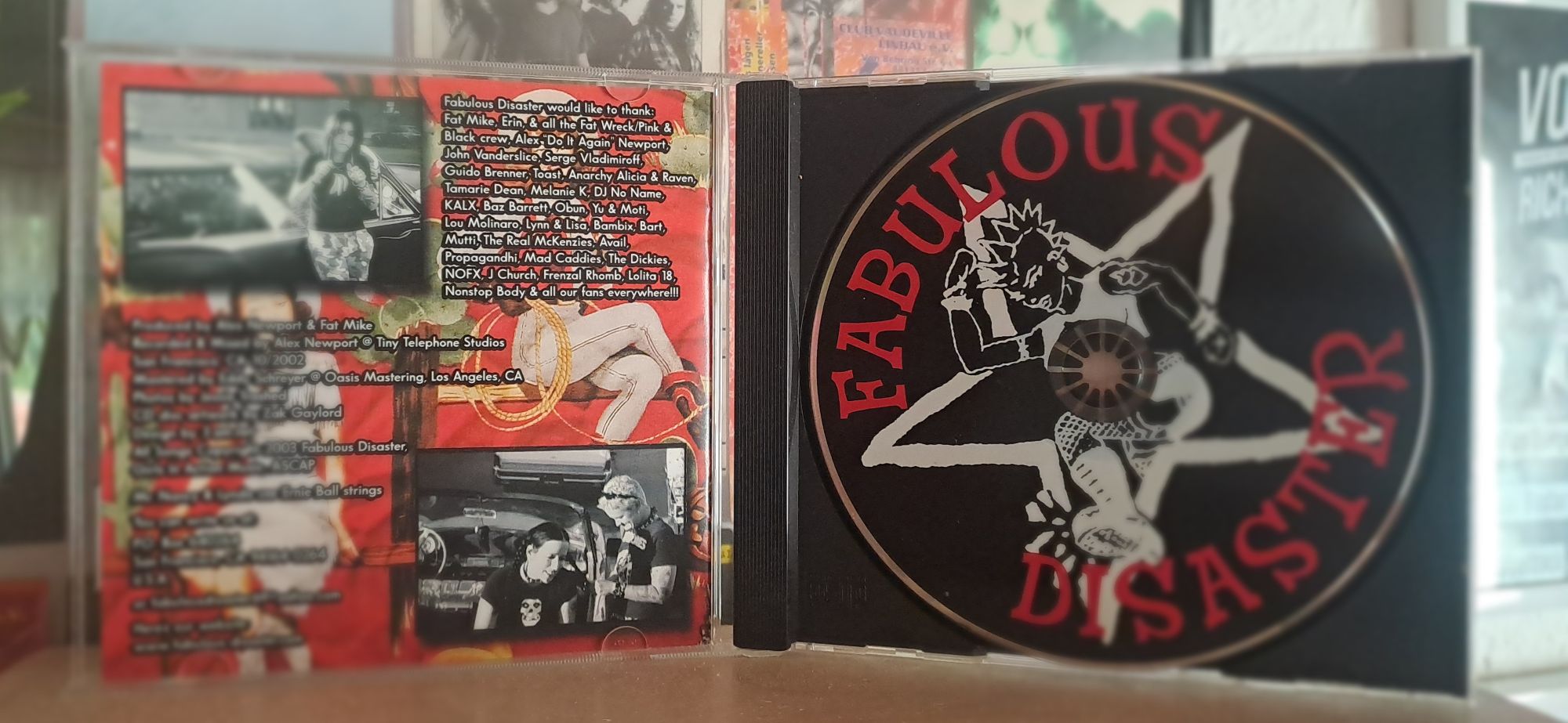 Incover_Fabulous-Disaster_Foto_Joerg-Hentzgen Fabulous Disaster – vergessen und verstaubt – nicht mit uns!