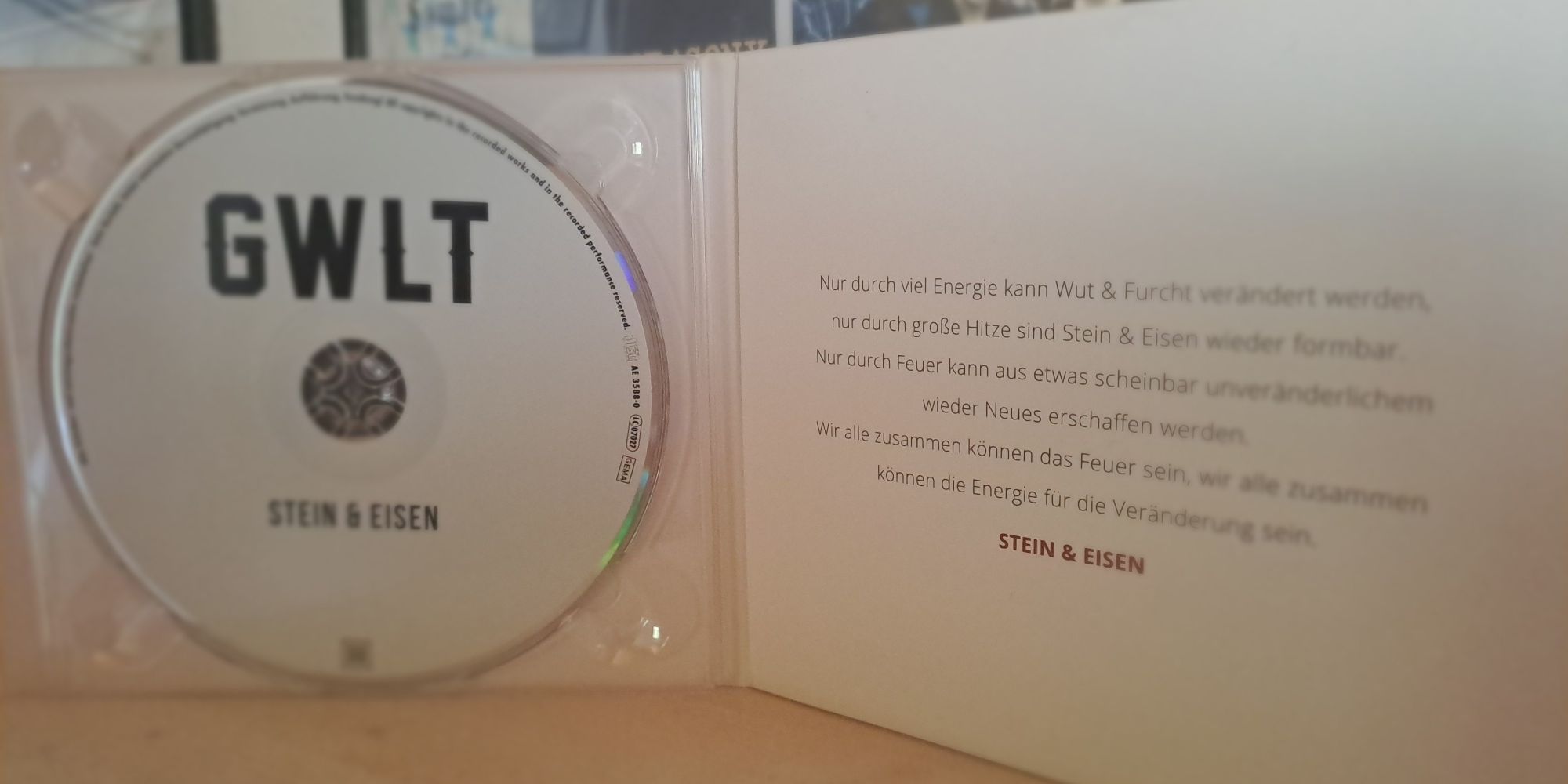 In-Cover-GWLT-Bilder-von-Joerg-Hentzgen GWLT – vergessen und verstaubt – nicht mit uns!