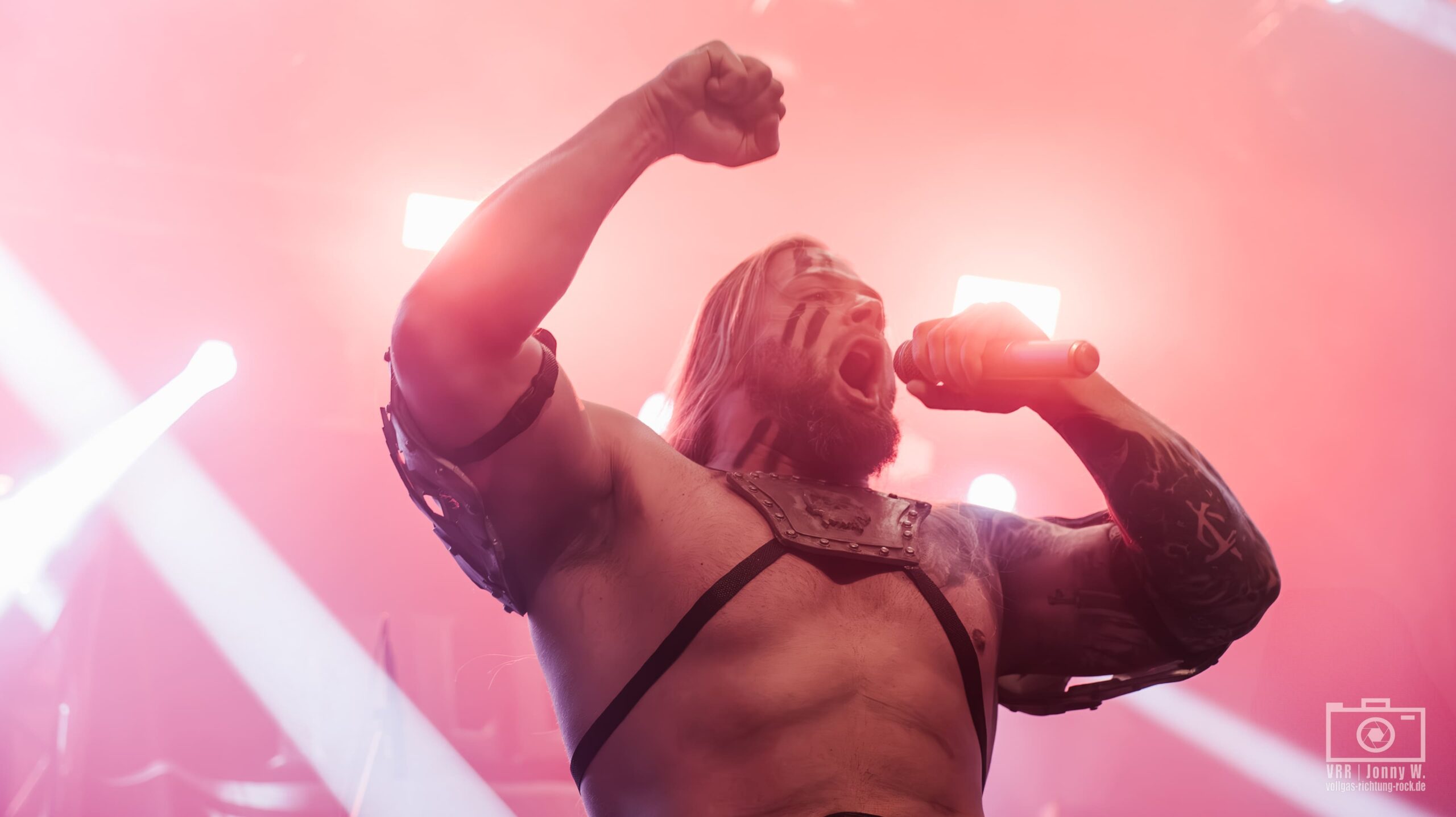 01_All-for-Metal_The-Tour-of-Fear-2025_Geiselwind_16.02.25_Jonny-10-scaled-1 Ohne Schild und Streitaxt – Interview mit Tetzel – Teil 2